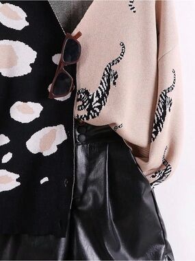 (NWT) Women's Pink & Black Knit Cardigan Sweater